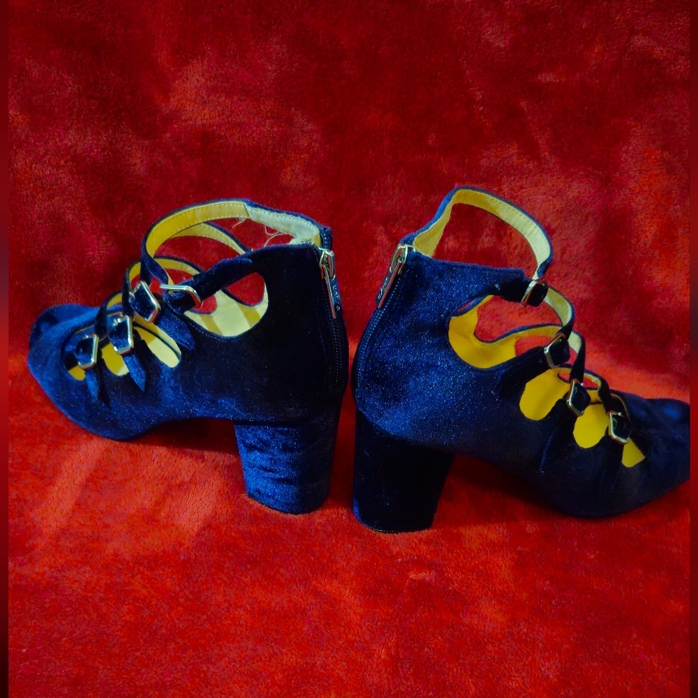 Unisa Navy Blue Velvet Strappy with Buckles Women Shoes - Size 10 - Picture 3 of 7